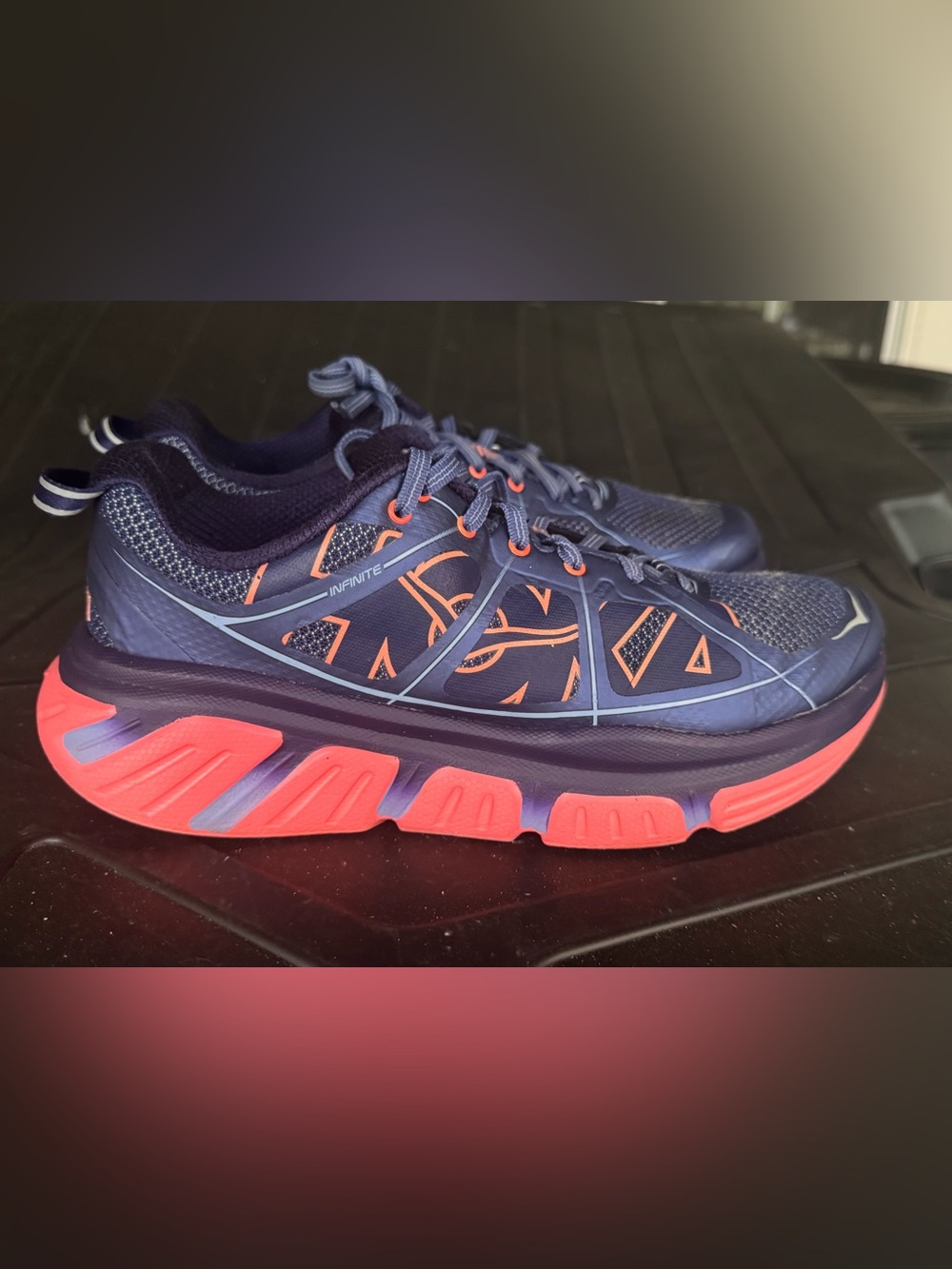 Hoka W Infinite Sneakers